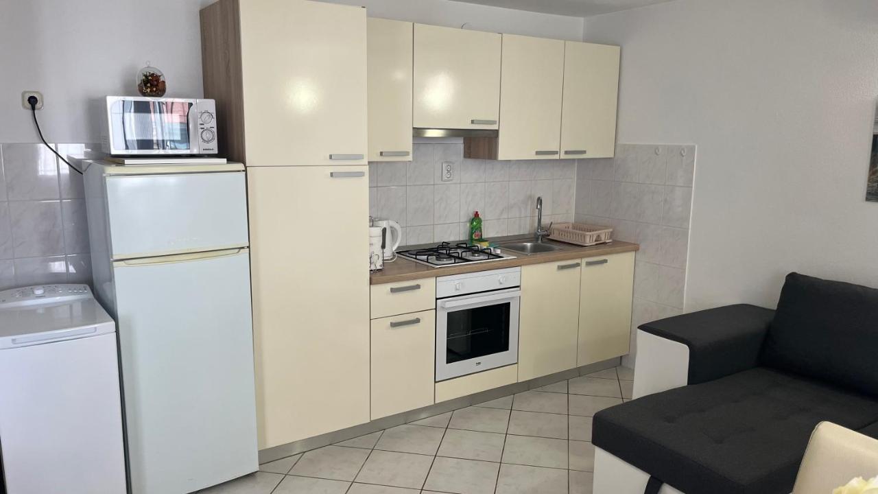 Apartment Ante ราชานิ ภายนอก รูปภาพ