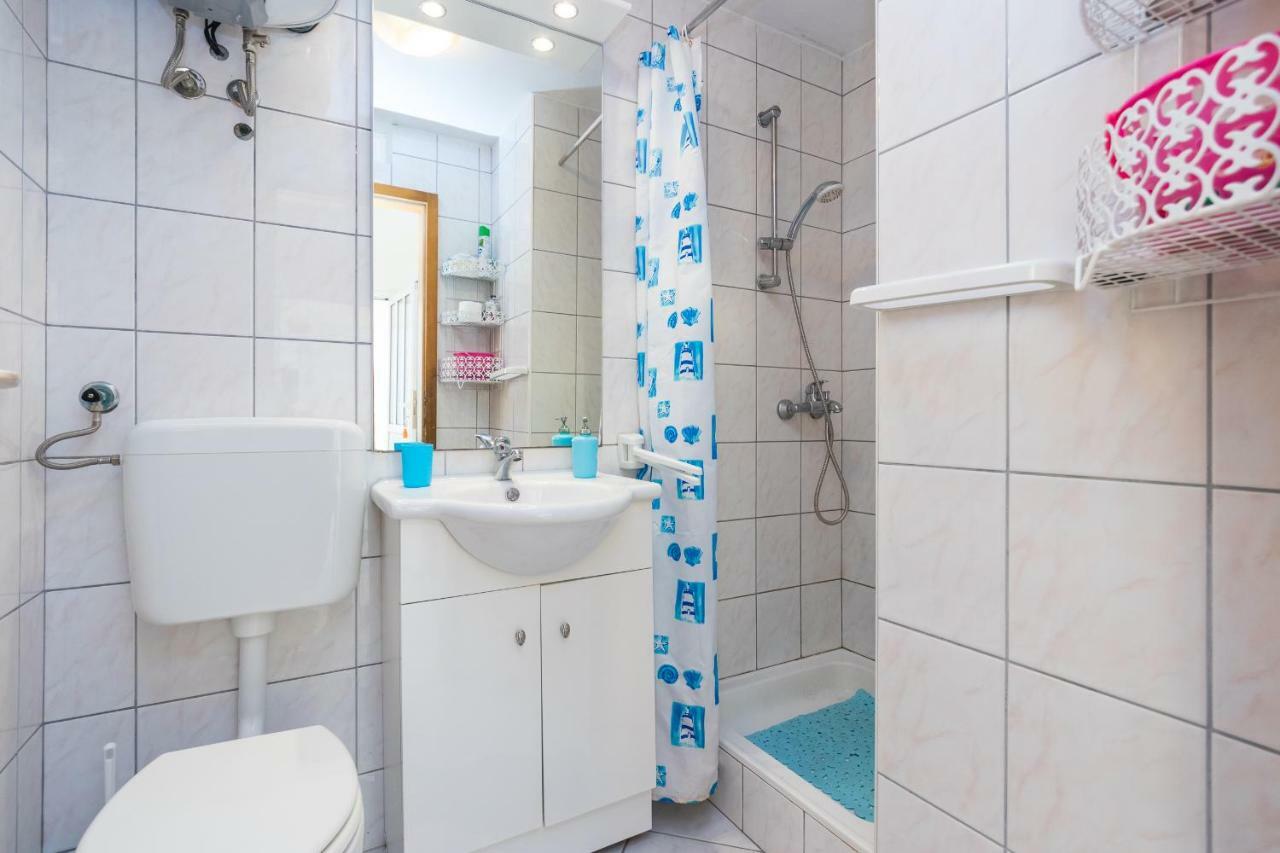 Apartment Ante ราชานิ ภายนอก รูปภาพ